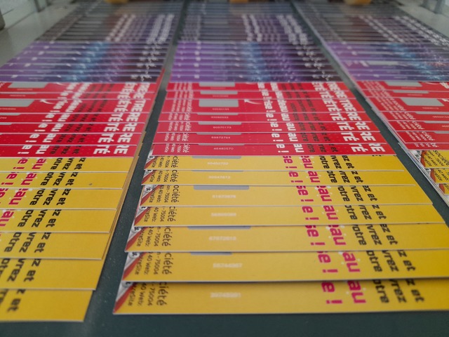 Nos procédés de fabrication industriels exigeants vous garantissent la meilleure qualité.  Vos cartes à gratter épateront vos clients. Nos procédés de fabrication industriels exigeants vous garantissent la meilleure qualité.  Vos cartes à gratter épateront vos clients.